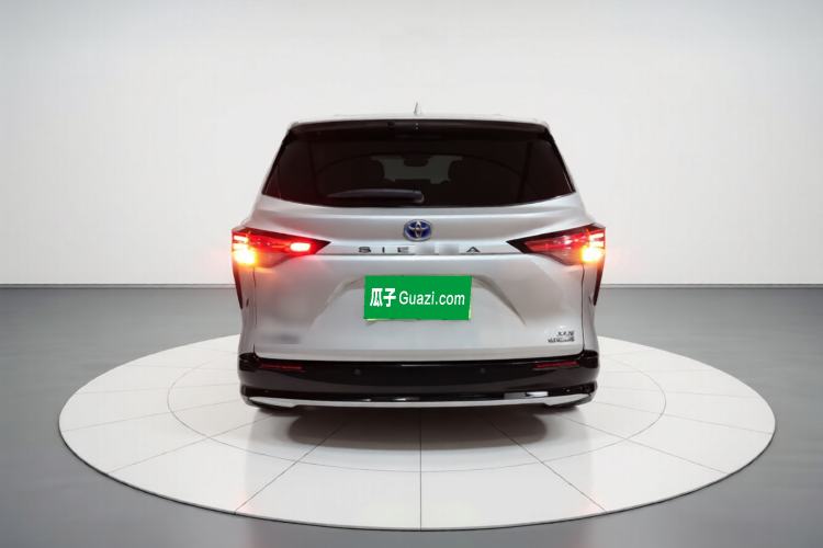 Used Toyota SIENNA 2021 2.5L Hybrid Luxury Edition Rear