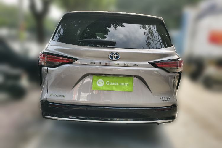 Used Toyota SIENNA 2021 2.5L Hybrid Premium Edition Rear