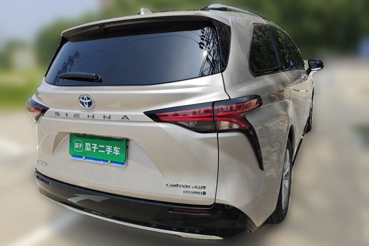 Used Toyota SIENNA 2021 2.5L Hybrid Ultimate Edition Rear Right 45 Deg