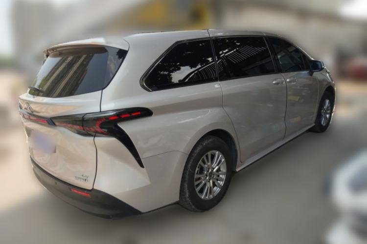 Used Toyota SIENNA 2021 2.5L Hybrid Comfort Edition Rear Right 45 Deg