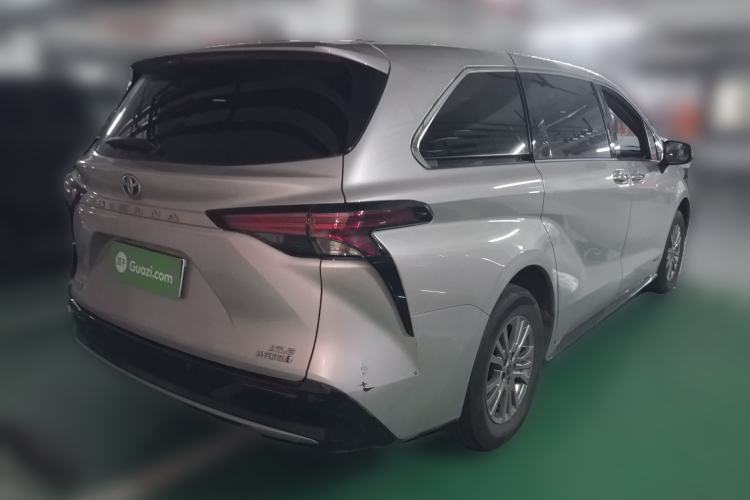 Used Toyota SIENNA 2021 2.5L Hybrid Luxury Edition Rear Right 45 Deg
