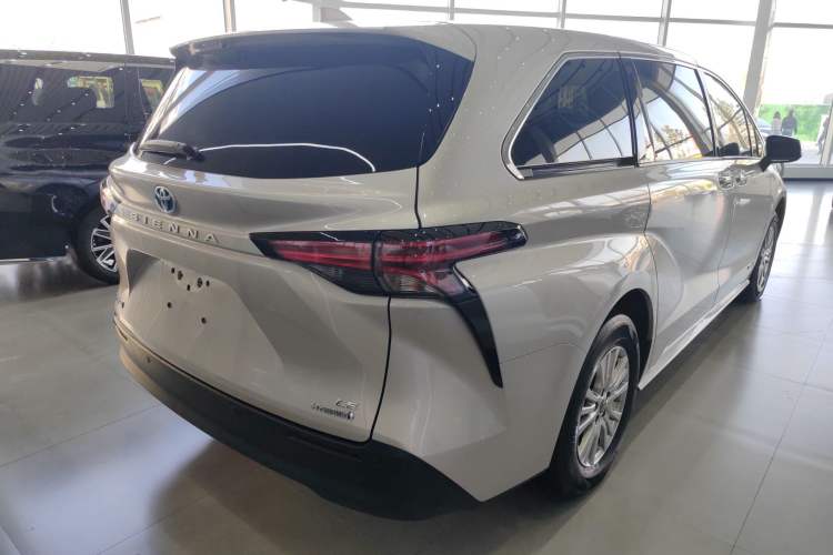 Used Toyota SIENNA 2021 2.5L Hybrid Comfort Edition Rear Right 45 Deg