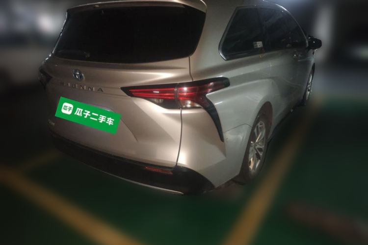 Used Toyota SIENNA 2021 2.5L Hybrid Ultimate Edition Rear Right 45 Deg