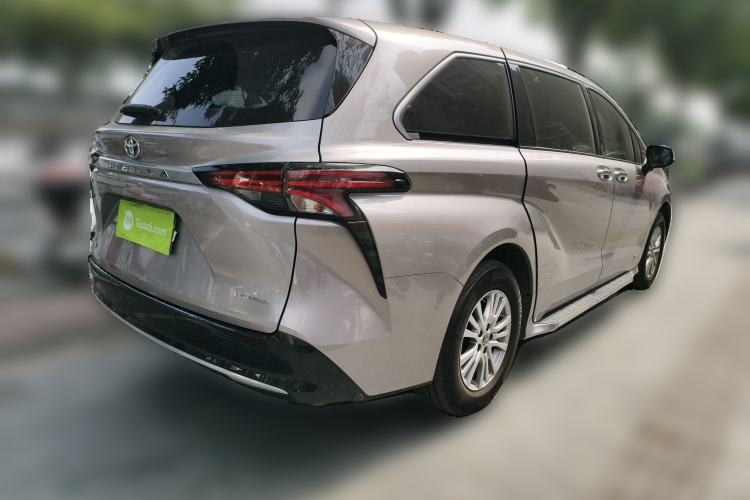 Used Toyota SIENNA 2021 2.5L Hybrid Premium Edition Rear Right 45 Deg