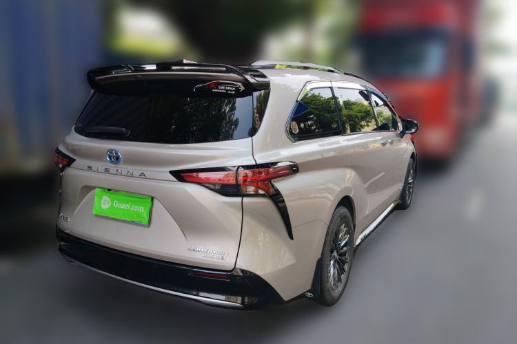 Used Toyota SIENNA 2021 2.5L Hybrid Ultimate Edition Rear Right 45 Deg