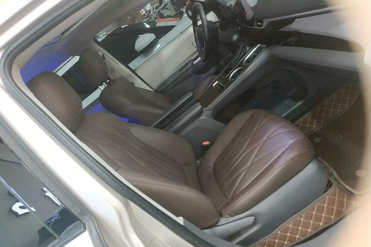 Used Toyota SIENNA 2021 2.5L Hybrid Comfort Edition Right Front Seat
