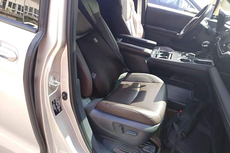 Used Toyota SIENNA 2021 2.5L Hybrid Platinum Edition Right Front Seat