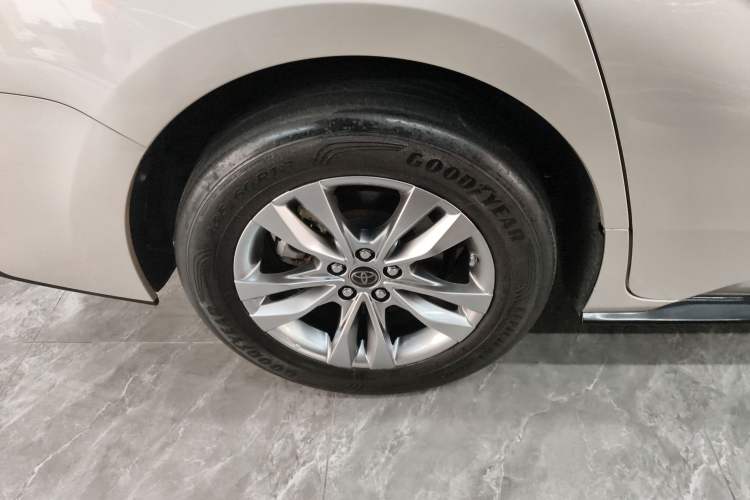 Used Toyota SIENNA 2021 2.5L Hybrid Ultimate Edition Right Rear Wheel Hub
