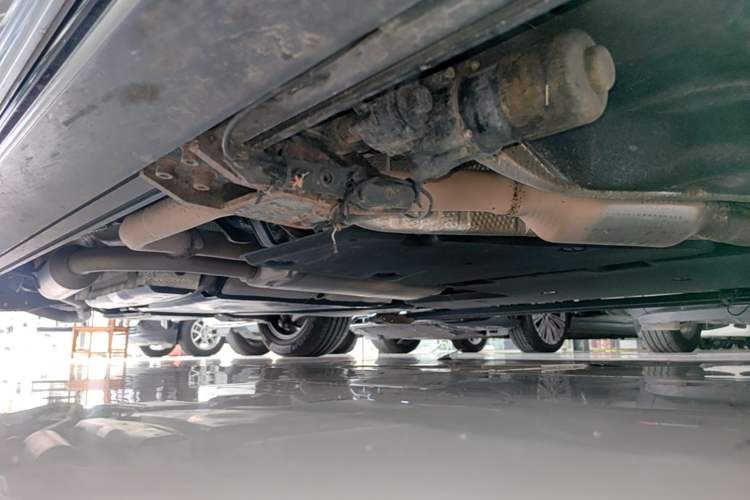 Used Toyota SIENNA 2021 2.5L Hybrid Platinum Edition Right Side Sill