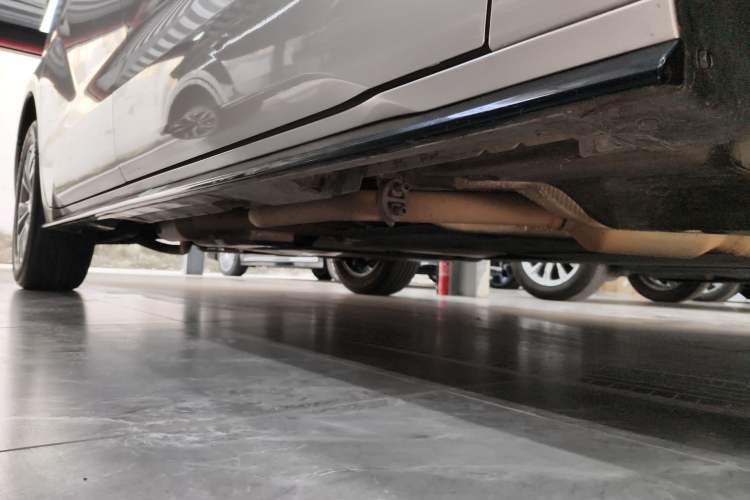 Used Toyota SIENNA 2021 2.5L Hybrid Ultimate Edition Right Side Sill