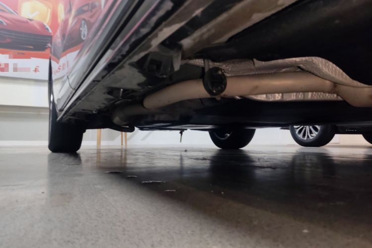Used Toyota SIENNA 2021 2.5L Hybrid Platinum Edition Right Side Sill