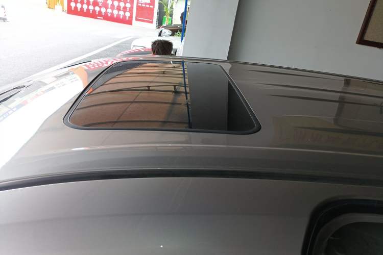 Used Toyota SIENNA 2021 2.5L Hybrid Premium Edition Roof