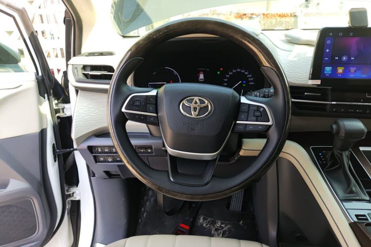 Used Toyota SIENNA 2021 2.5L Hybrid Comfort Edition Steering Wheel