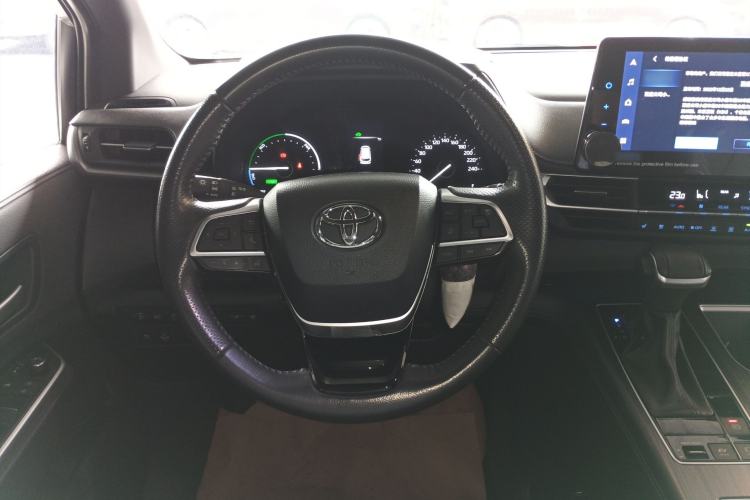 Used Toyota SIENNA 2021 2.5L Hybrid Premium Edition Steering Wheel