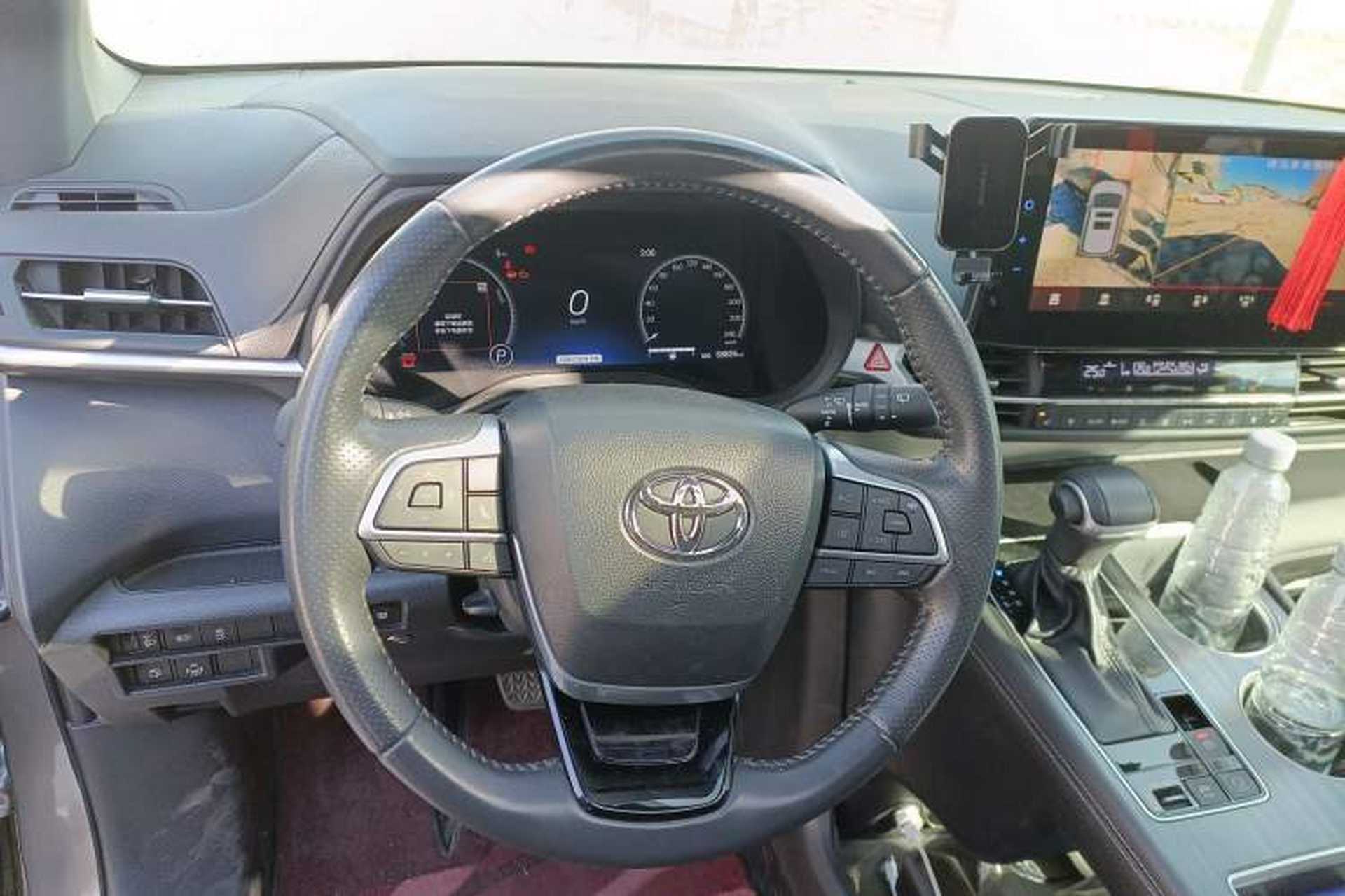Used Toyota SIENNA 2021 2.5L Hybrid Ultimate Edition Steering Wheel