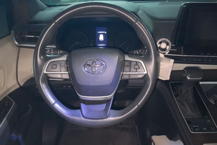 Used Toyota SIENNA 2021 2.5L Hybrid Luxury Edition Steering Wheel