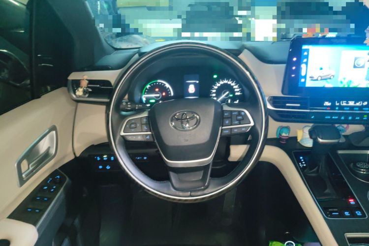 Used Toyota SIENNA 2021 2.5L Hybrid Luxury Edition Steering Wheel