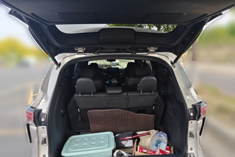 Used Toyota SIENNA 2021 2.5L Hybrid Ultimate Edition Trunk