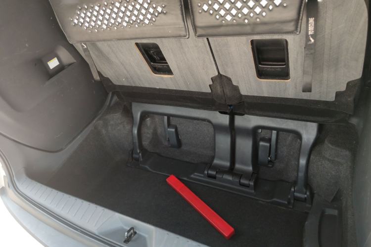 Used Toyota SIENNA 2021 2.5L Hybrid Comfort Edition Trunk