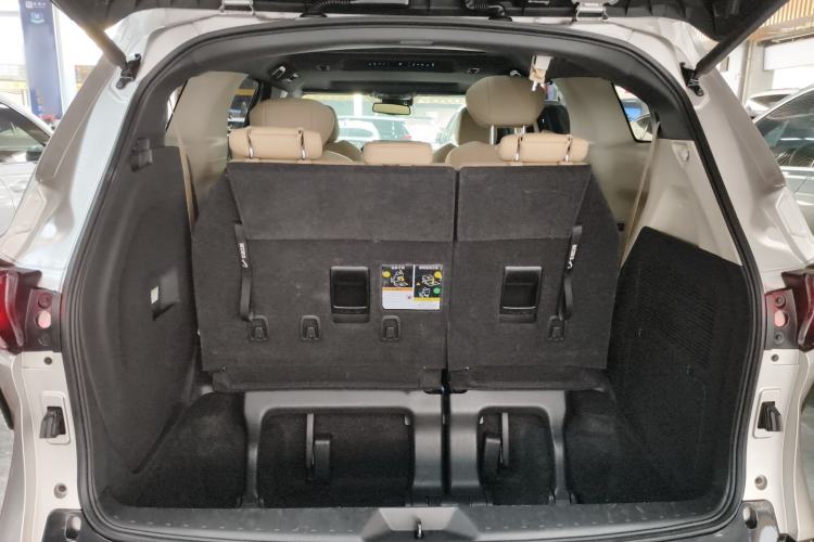 Used Toyota SIENNA 2021 2.5L Hybrid Ultimate Edition Trunk