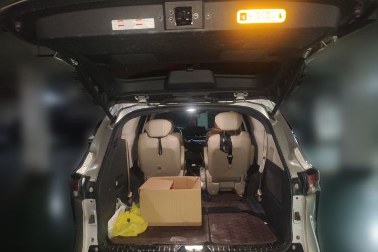 Used Toyota SIENNA 2021 2.5L Hybrid Ultimate Edition Trunk