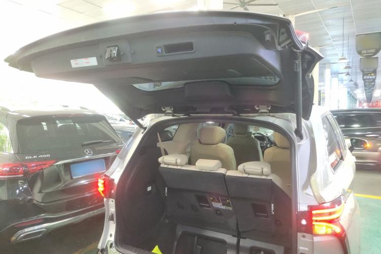 Used Toyota SIENNA 2021 2.5L Hybrid Ultimate Edition Trunk
