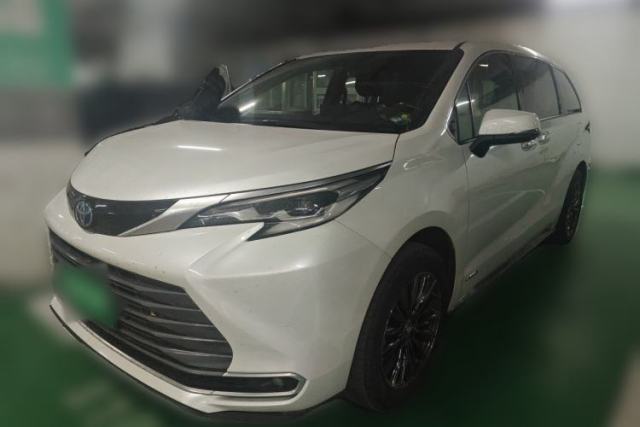 Used Toyota SIENNA 2021 2.5L Hybrid Premium Edition