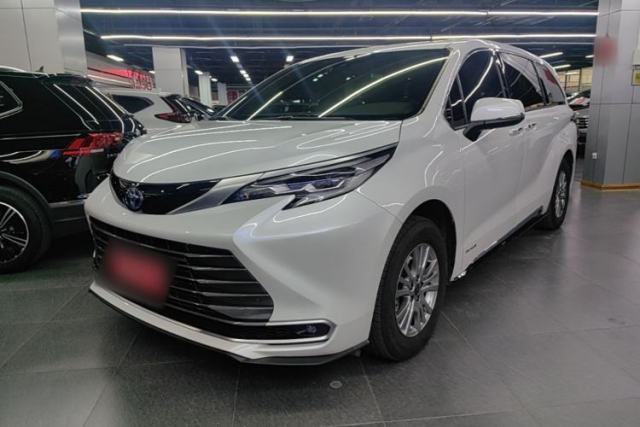 Used Toyota SIENNA 2021 2.5L Hybrid Premium Edition