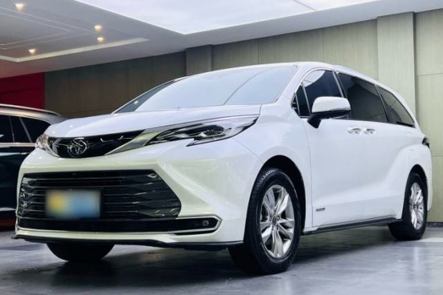 Used Toyota SIENNA 2021 2.5L Hybrid Ultimate Edition