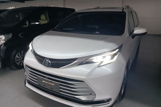 Used Toyota SIENNA 2021 2.5L Hybrid Platinum Edition