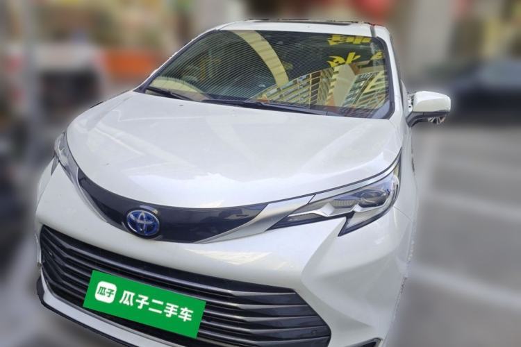 Used Toyota SIENNA 2021 2.5L Hybrid Premium Edition Guazi used car, China used car export, Used car for sale, Used  cars, Cheapest cars for sale
