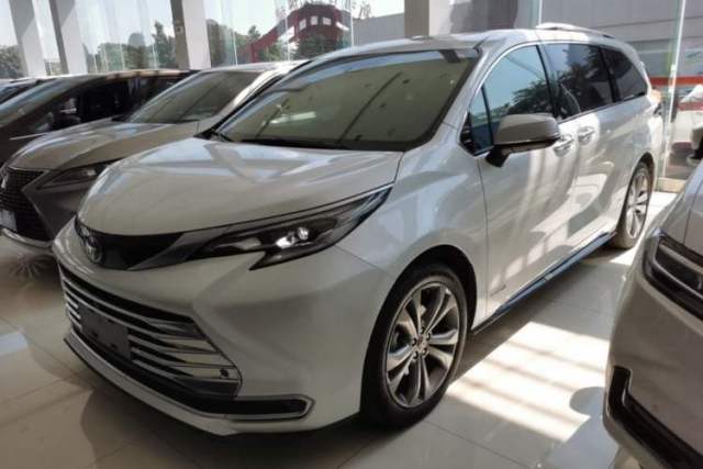 Toyota SIENNA 2021 2.5L Hybrid Platinum Edition usado