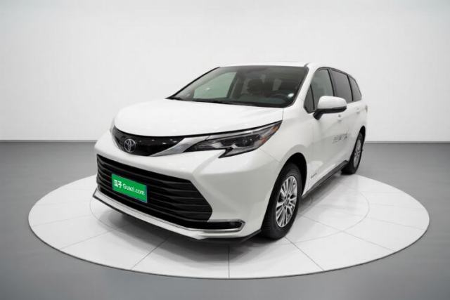 Used Toyota SIENNA 2021 2.5L Hybrid Premium Edition