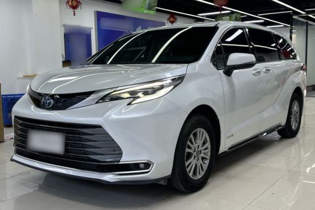 Używany Toyota SIENNA 2021 2.5L Hybrid Premium Edition