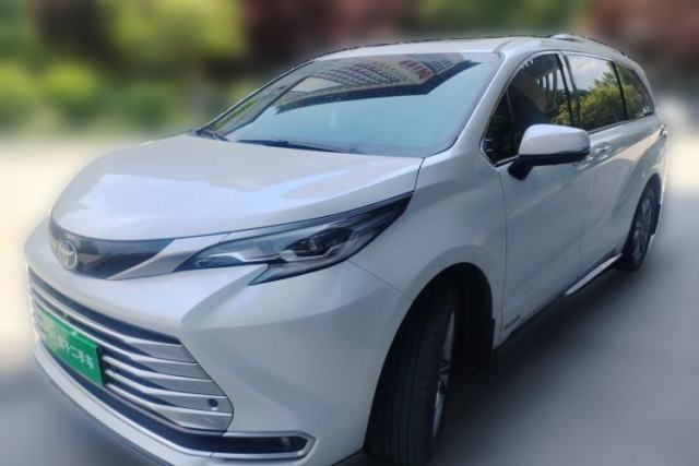 Used Toyota SIENNA 2021 2.5L Hybrid Platinum Edition