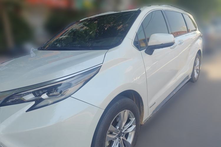 Used Toyota SIENNA 2021 2.5L Hybrid Platinum Edition Guazi used car, China used car export, Used car for sale, Used  cars, Cheapest cars for sale