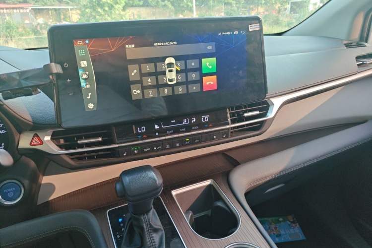 Used Toyota SIENNA 2021 2.5L Hybrid Luxury Welfare Edition Audio And AC Panel