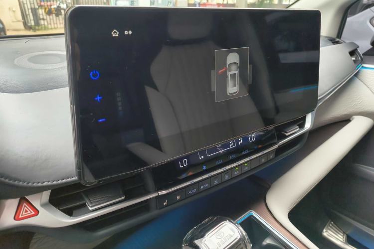 Used Toyota SIENNA 2021 2.5L Hybrid Comfort Edition Audio And AC Panel
