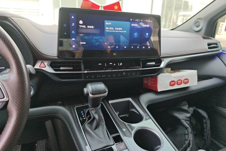 Used Toyota SIENNA 2021 2.5L Hybrid Platinum Edition Audio And AC Panel