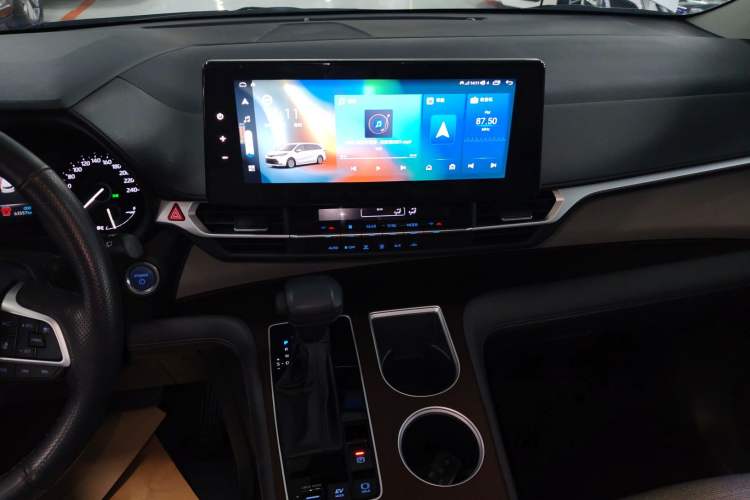 Used Toyota SIENNA 2021 2.5L Hybrid Comfort Edition Audio And AC Panel