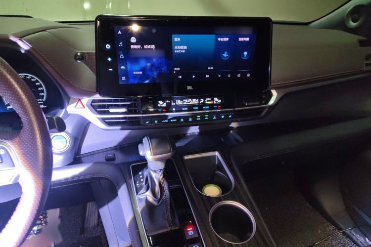 Used Toyota SIENNA 2021 2.5L Hybrid Platinum Edition Audio And AC Panel
