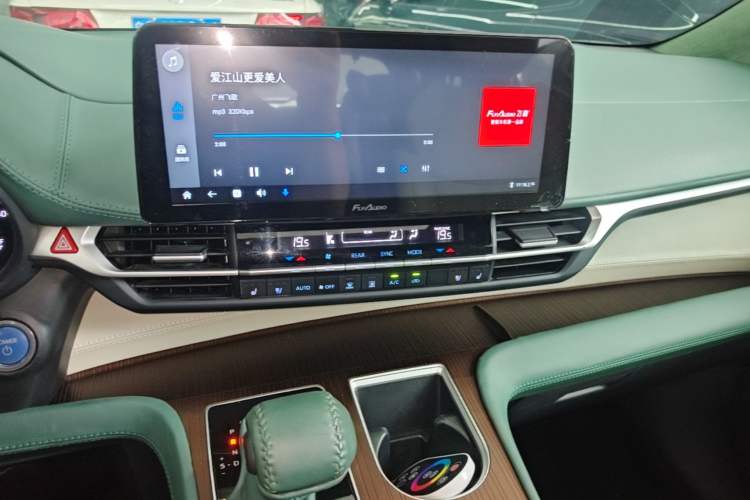 Used Toyota SIENNA 2021 2.5L Hybrid Comfort Edition Audio And AC Panel