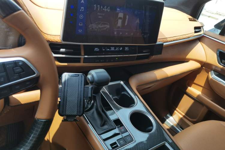 Used Toyota SIENNA 2021 2.5L Hybrid Comfort Edition Audio And AC Panel