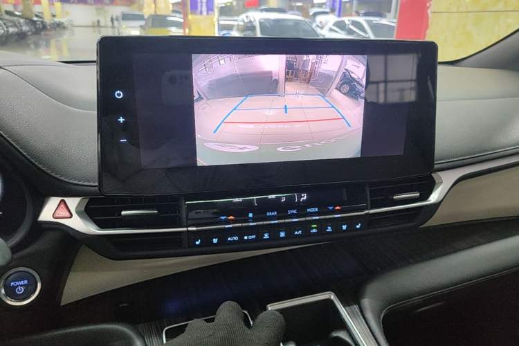 Used Toyota SIENNA 2021 2.5L Hybrid Ultimate Edition Audio And AC Panel