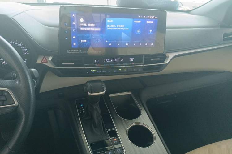 Used Toyota SIENNA 2021 2.5L Hybrid Premium Edition Audio And AC Panel
