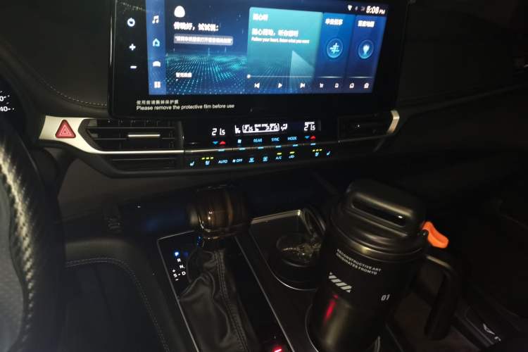 Used Toyota SIENNA 2021 2.5L Hybrid Premium Edition Audio And AC Panel