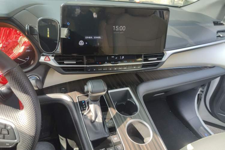 Used Toyota SIENNA 2021 2.5L Hybrid Premium Edition Audio And AC Panel