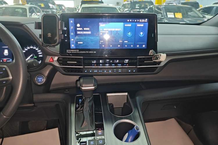 Used Toyota SIENNA 2021 2.5L Hybrid Premium Edition Audio And AC Panel
