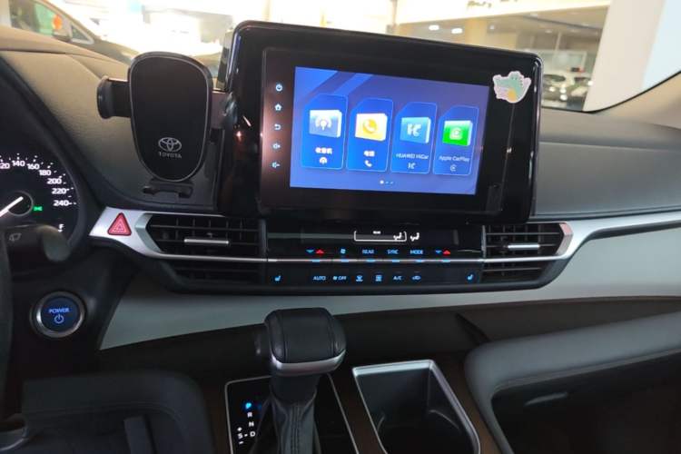 Used Toyota SIENNA 2021 2.5L Hybrid Luxury Edition Audio And AC Panel