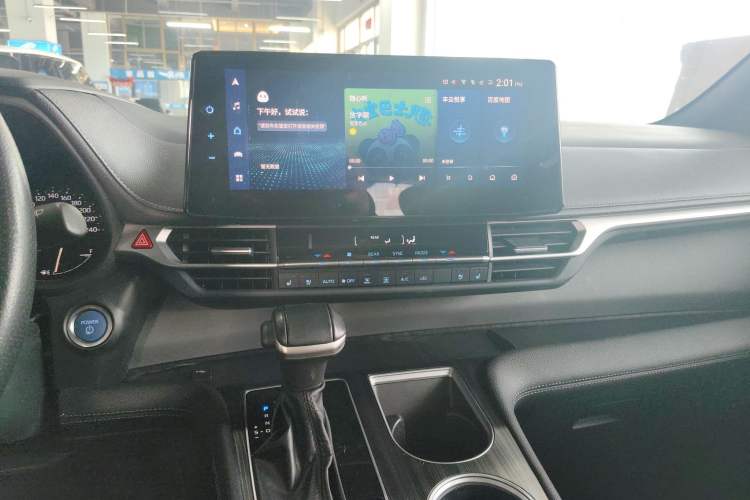 Used Toyota SIENNA 2021 2.5L Hybrid Premium Edition Audio And AC Panel